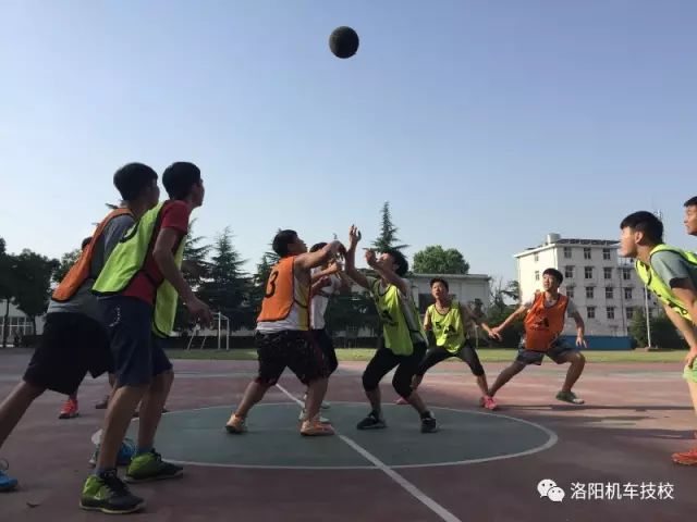 640 (12)