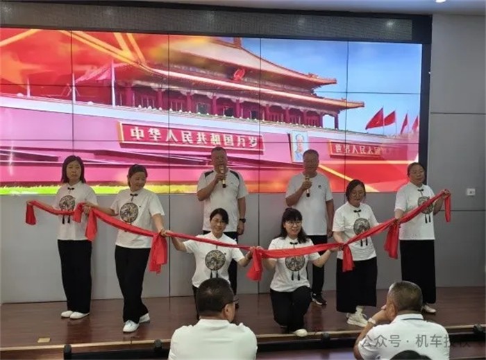 洛阳机车高级技工学校举行“庆七一”建党节主题党日5